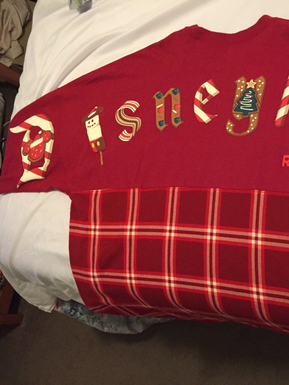 Disneyland Resort Christmas Spirit Jersey Holiday Treats XXL 2X Snacks Red Plaid